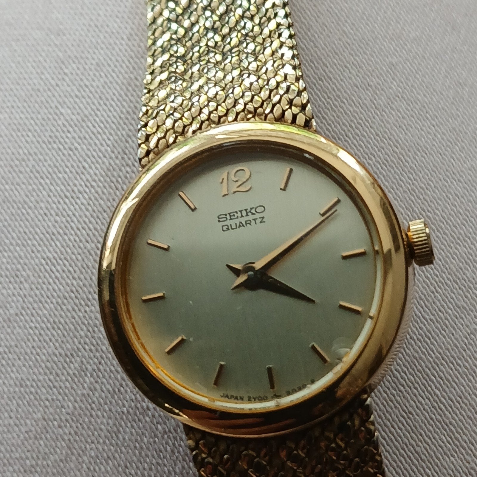 Seiko Quartz Dameshorloge met Milanese Band, Sieraden, Tassen en Uiterlijk, Horloges | Dames, Gebruikt, Polshorloge, Seiko, Overige materialen