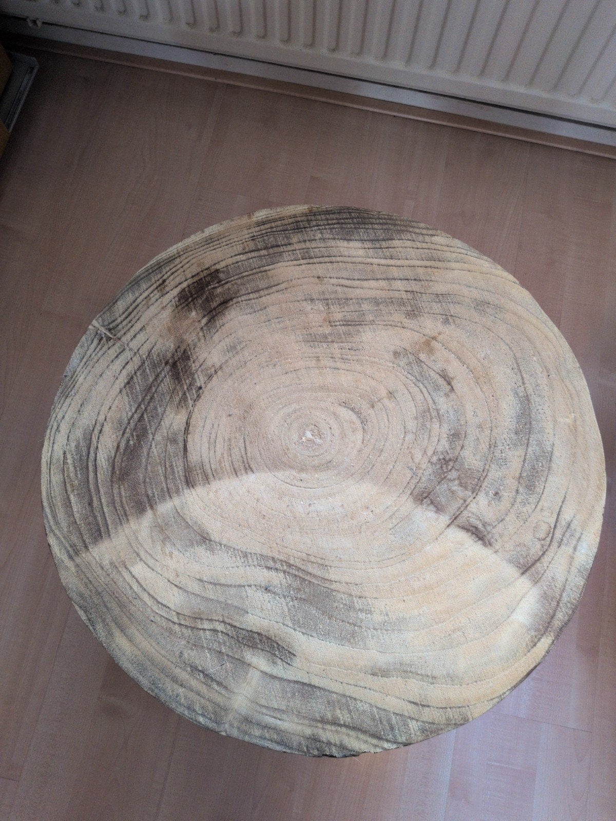 Twee Nachtkastjes bijzettafels hout rond bijzet tafel, Huis en Inrichting, Tafels | Bijzettafels, Ophalen, Rond, Minder dan 55 cm