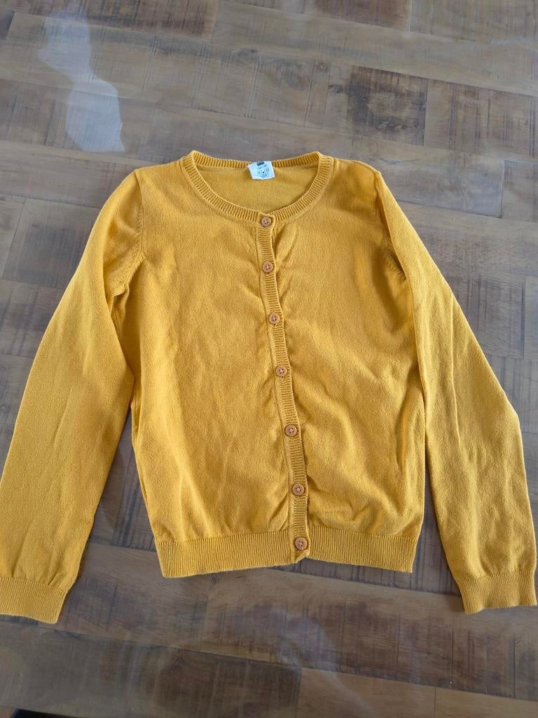 Geel vestje met knoopjes hema maat 134/140, Ophalen of Verzenden, Gebruikt