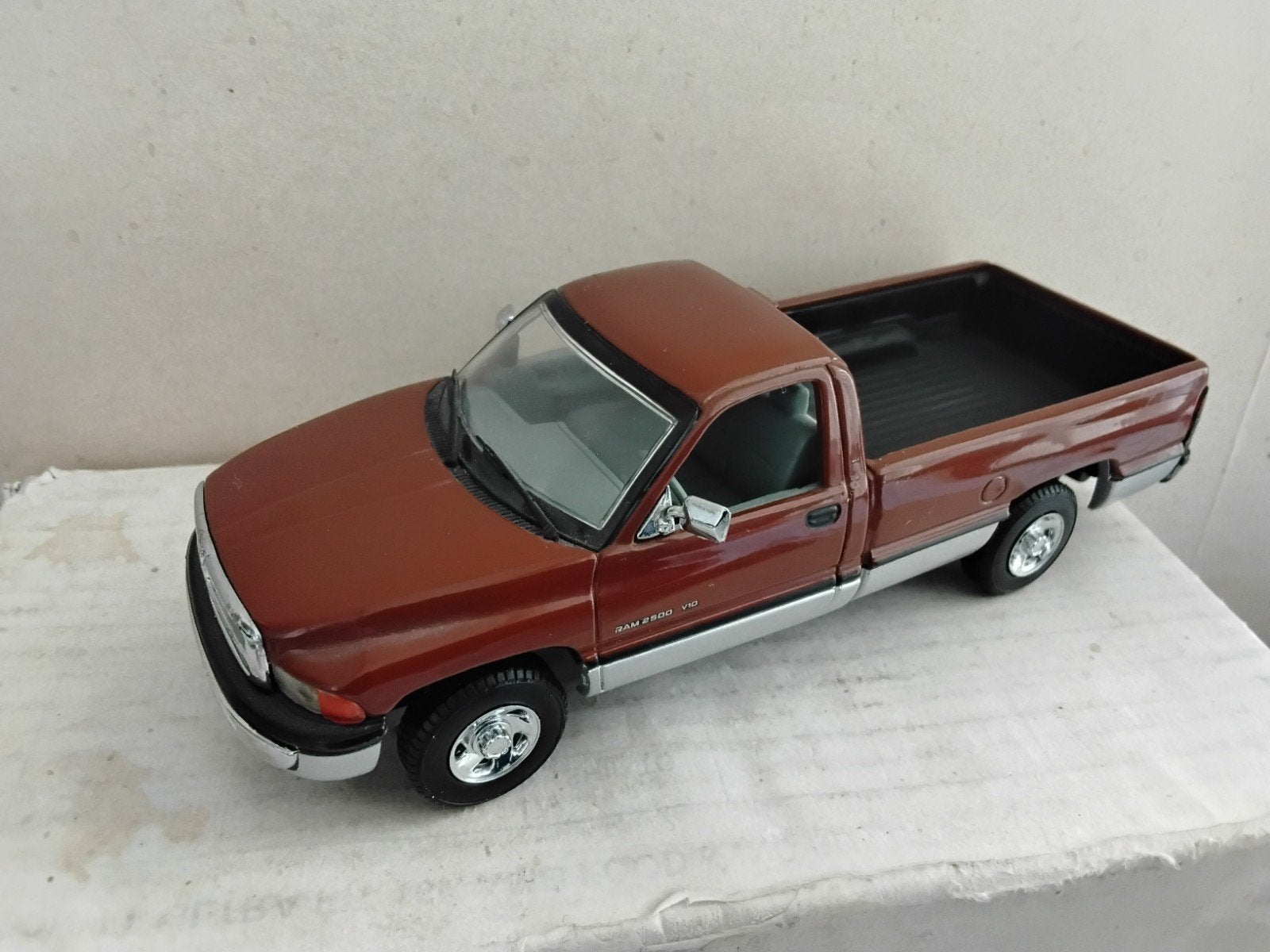 DODGE  RAM TRUCK, Ophalen of Verzenden, Groter dan 1:32, Truck, Overige merken