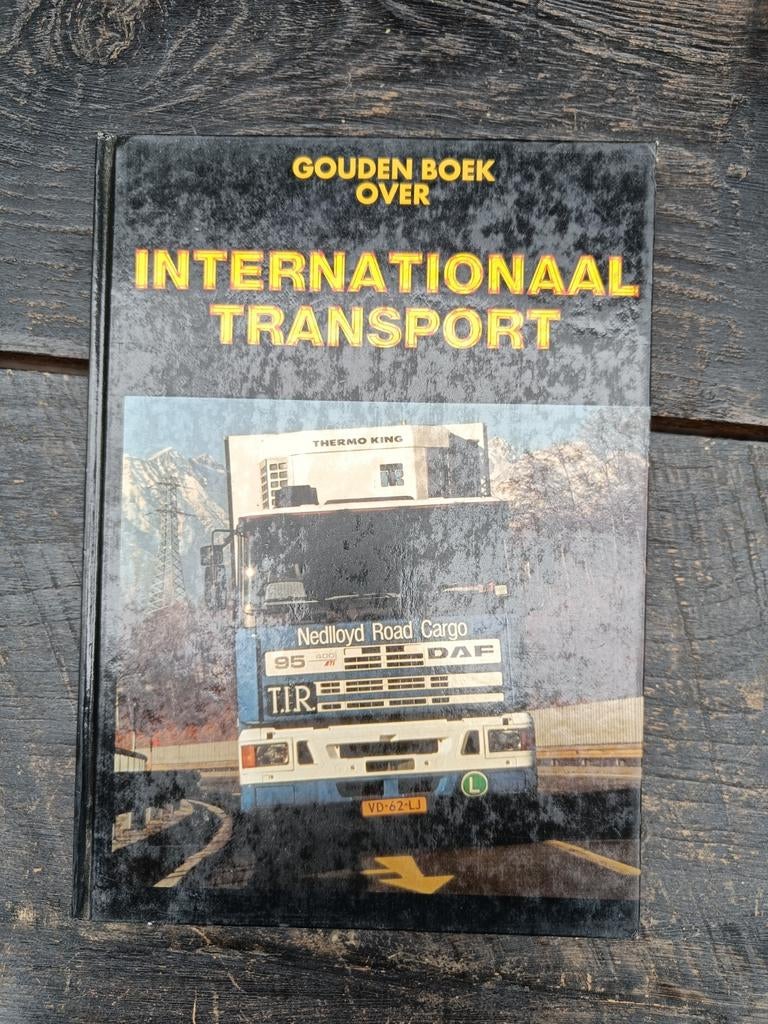 Gouden Boek over Internationaal Transport, Boeken, Vervoer en Transport, Gelezen, Vrachtwagen, Ophalen of Verzenden