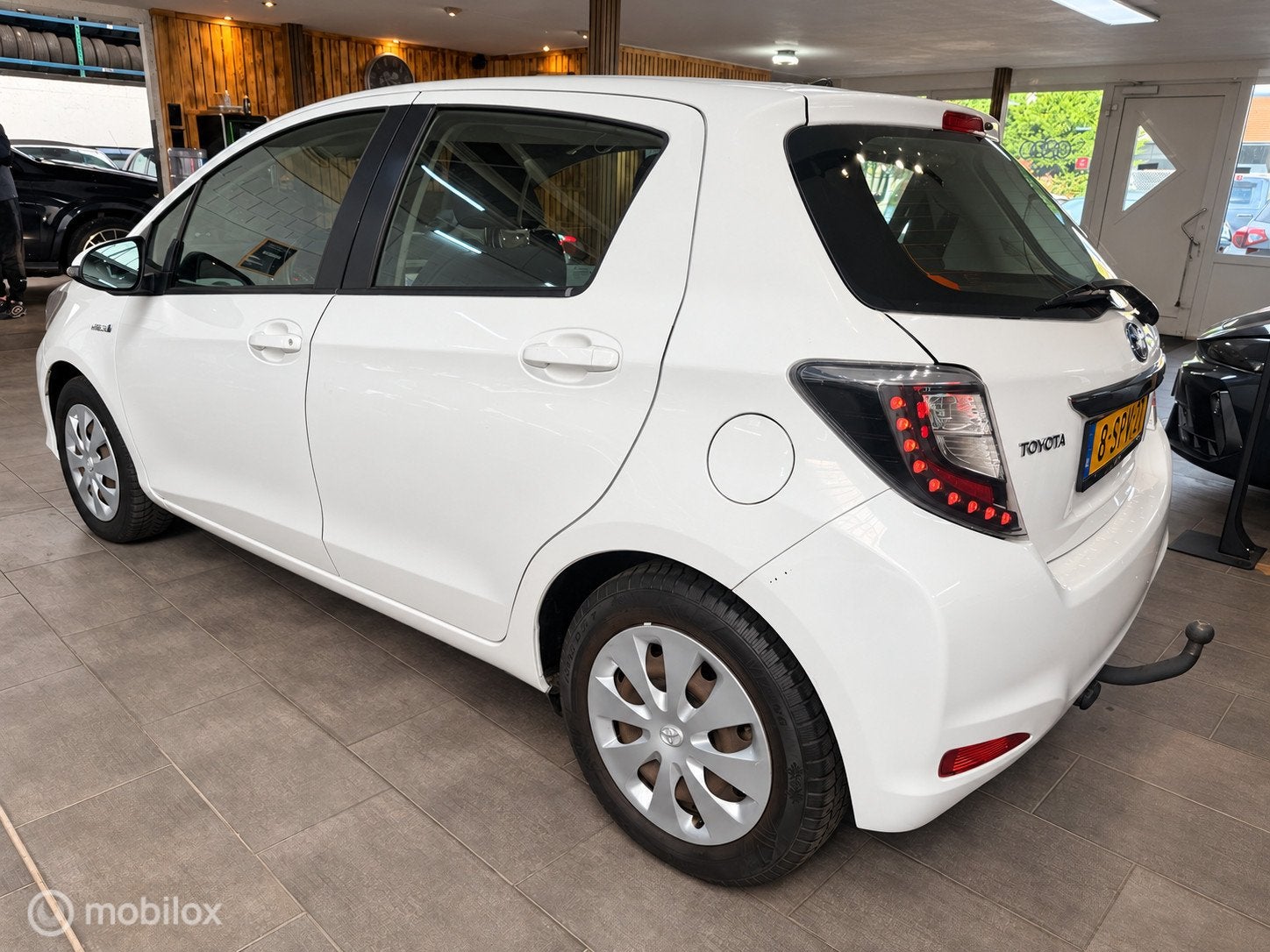 Toyota Yaris 1.5 Full Hybrid Aspiration| Dealer onderhouden!, Euro 5, Gebruikt, 4 cilinders, Origineel Nederlands