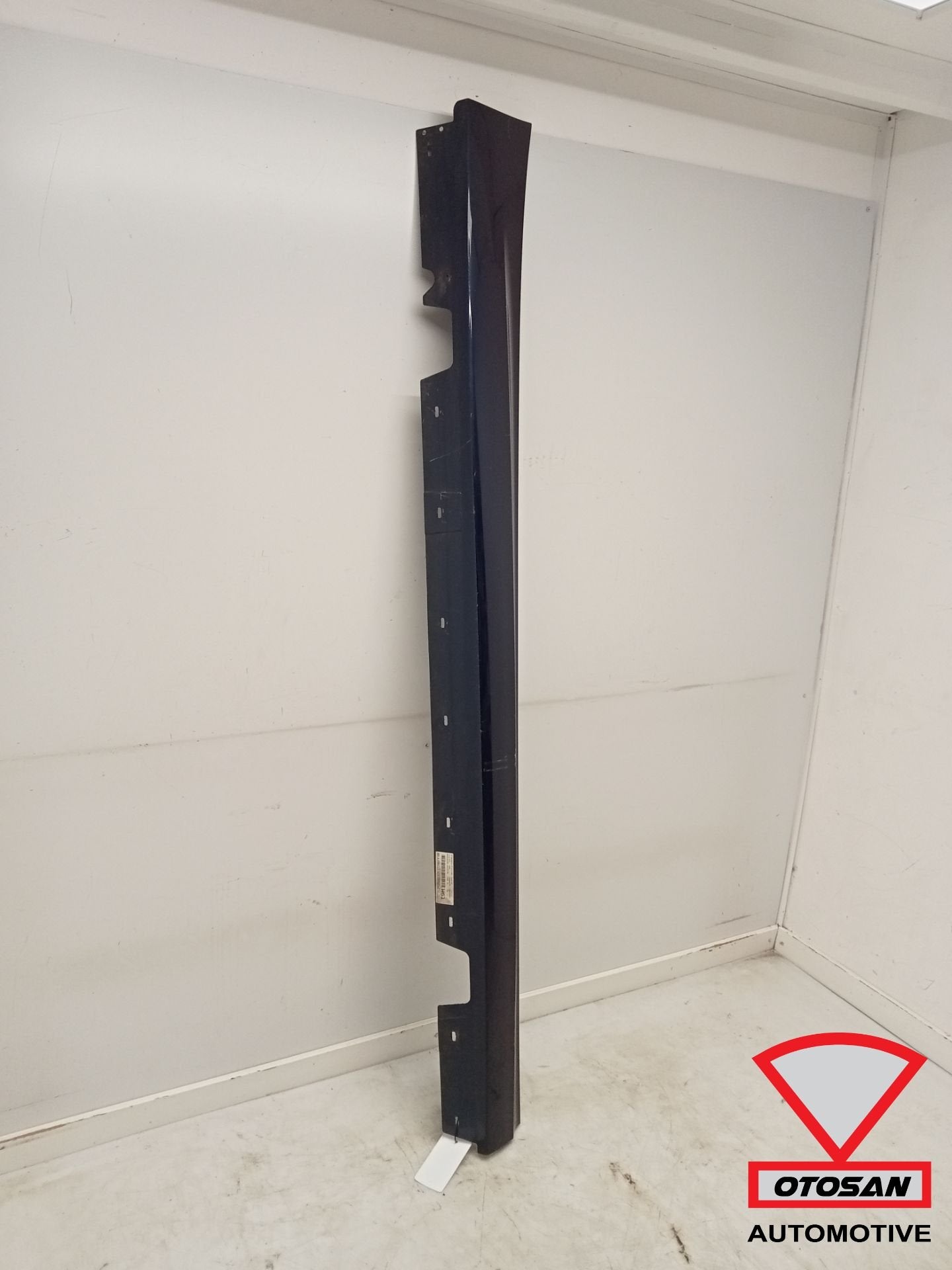 BMW 3 Serie E90 LCI Side Skirt Rechts Origineel! 51777202652, Petuelring 130
80788  Munich, DE, Gebruikt, Info@bmw.de, Rechts