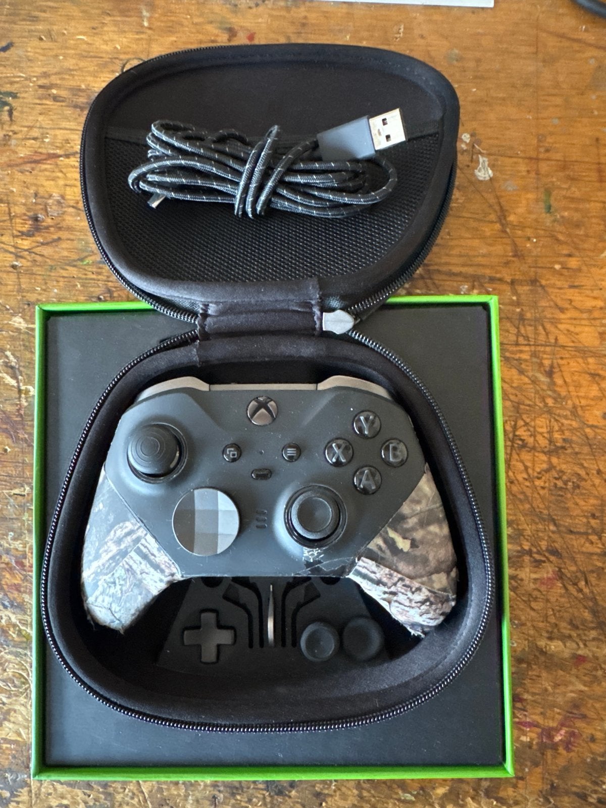 Goede Xbox Elite Controller Series 2 met alle accessoires, Spelcomputers en Games, Gebruikt, Ophalen of Verzenden, Xbox One, Controller