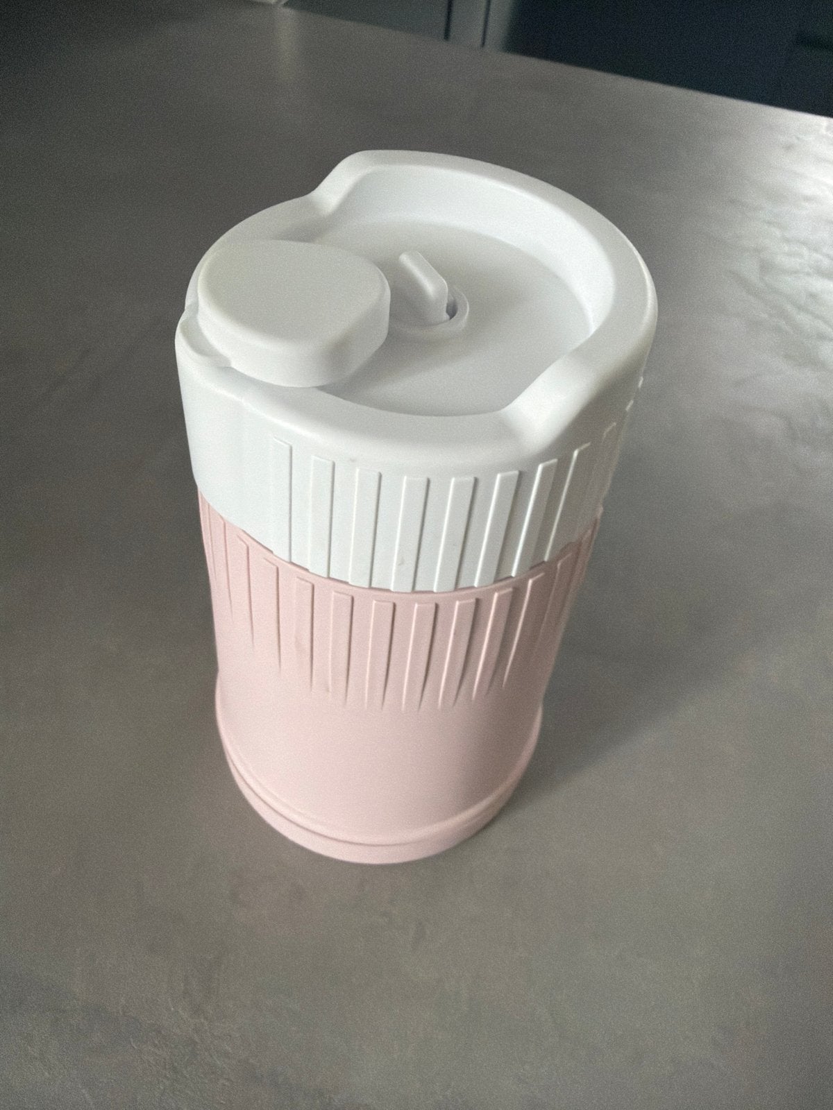 Philley lichtroze voedingsdispenser/bewaarbakje, Kinderen en Baby's, Babyvoeding en Toebehoren, Ophalen of Verzenden, Zo goed als nieuw