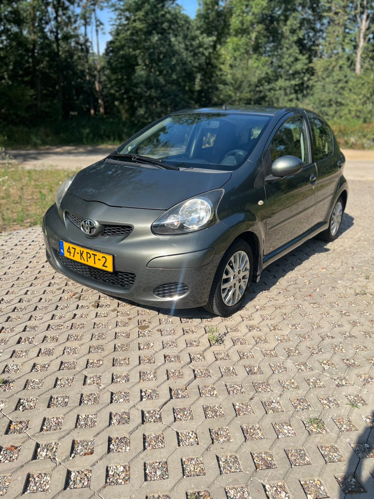 Toyota Aygo 1.0 12V Vvt-i 5DRS 2010 Groen, Voorwielaandrijving, Zwart, 4 stoelen, Leder en Stof