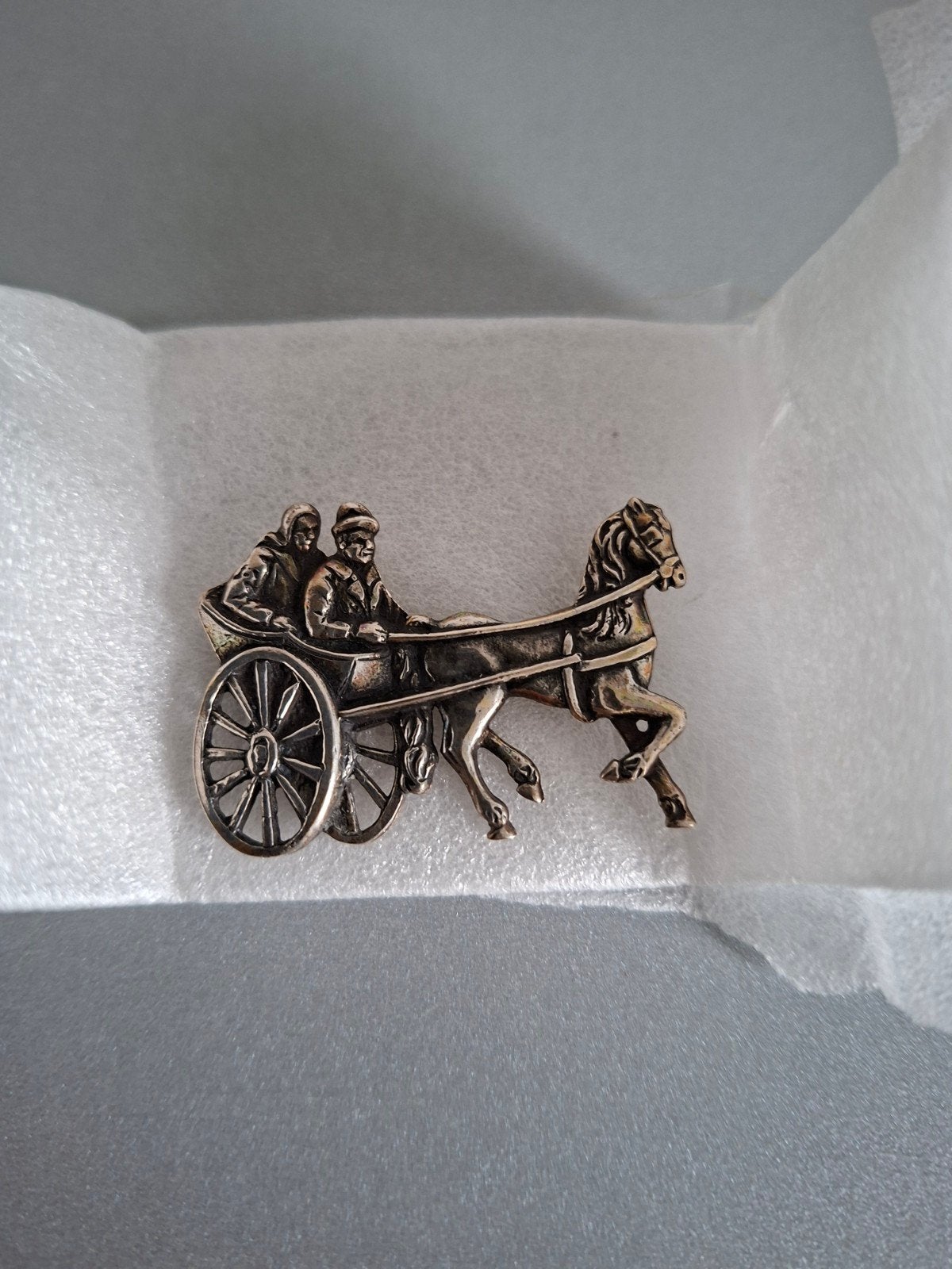 antieke zilveren broche van edelsmid niekerk, Ophalen of Verzenden, Zilver