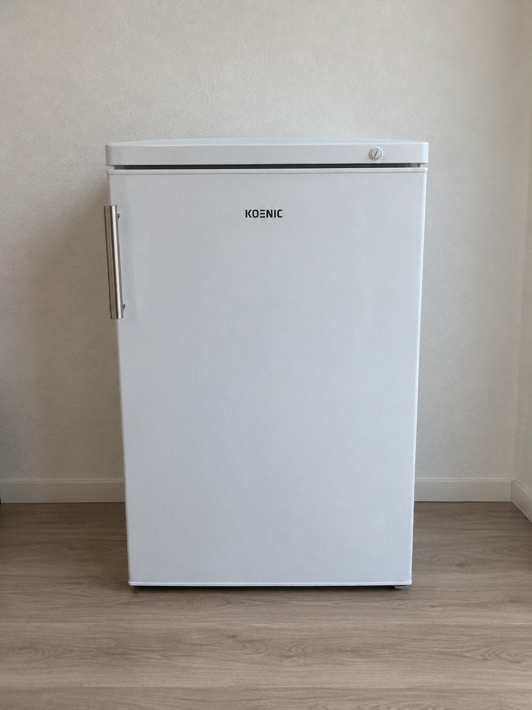 Koenic koelkast met vriesvak – schoon en werkend, Ophalen, Zo goed als nieuw, Minder dan 60 cm