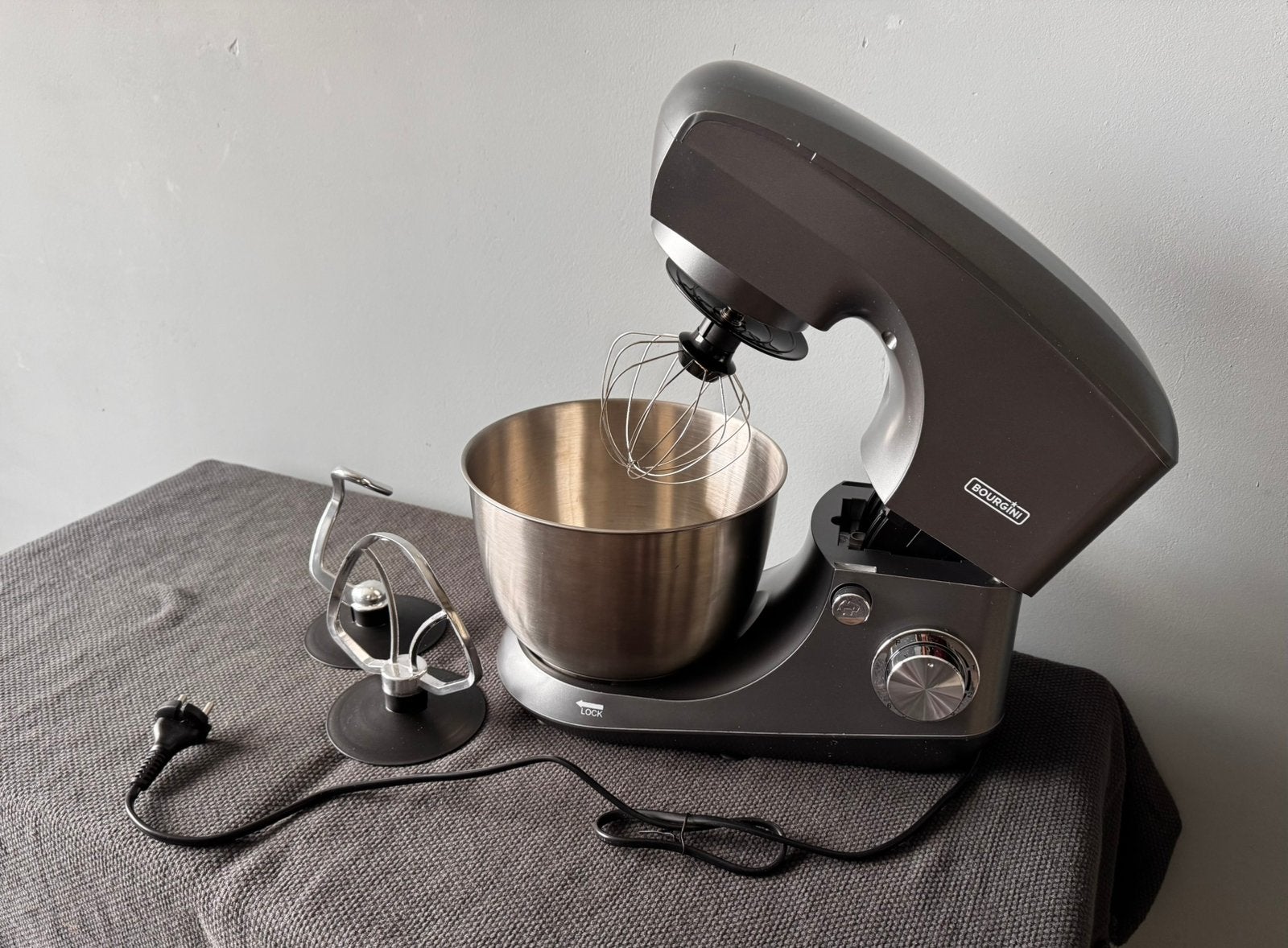 BOURGINI Trendy Kitchen Chef Keukenmachine (Grijs - 1400W), 4 liter of meer, Ophalen of Verzenden, Zo goed als nieuw, 3 snelheden of meer