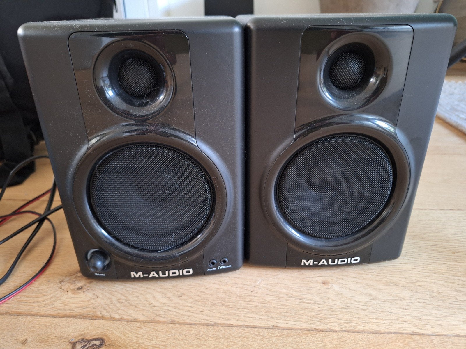 M-Audio AV40 Studiomonitoren - Perfect voor Thuisstudio, Inclusief kabels, Ophalen, Gebruikt, Studiomonitor