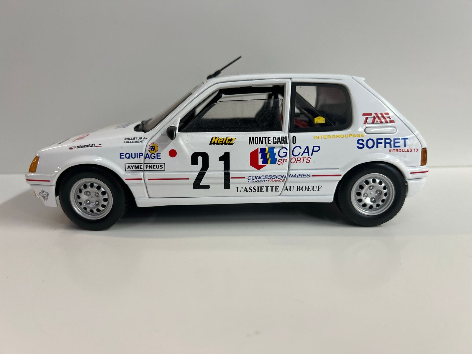 Peugeot 205 Rally 1:18 schaalmodel, Ophalen of Verzenden, Gebruikt, Auto, Solido
