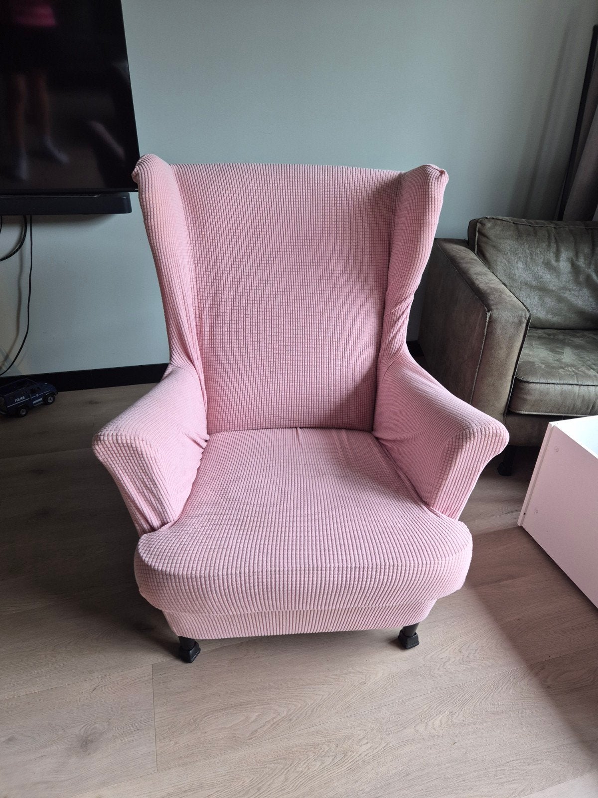 Gele fauteuil met roze hoes - Vlekken op geel, Huis en Inrichting, Fauteuils, Ophalen, Gebruikt, 75 tot 100 cm, Landelijk