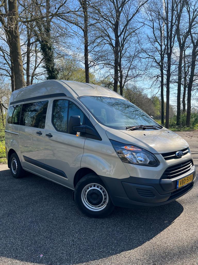 Zeer nette Ford Transit Custom roelstoelbus!, Zwart, 4 stoelen, 100 pk, Particulier