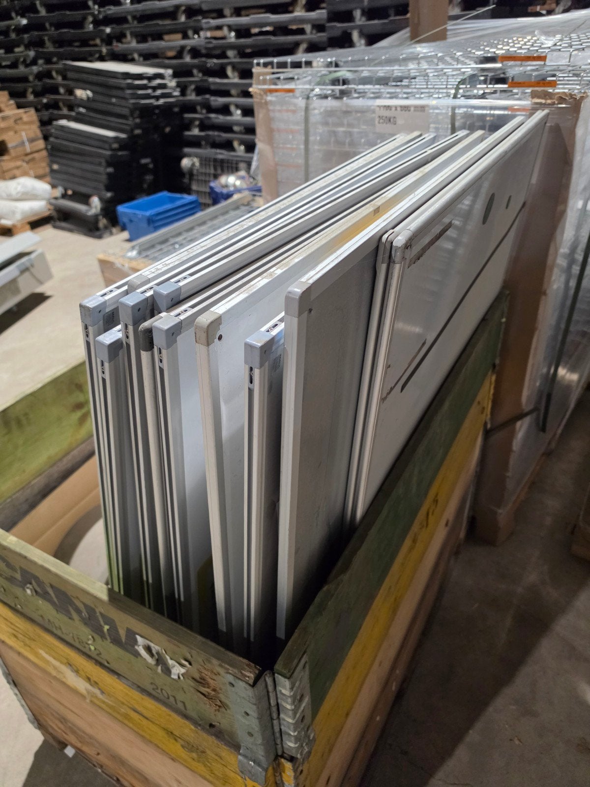 whiteboards partij, Ophalen, Info@emtrade.nl, Gebruikt, Scheiweg 72, gemert
