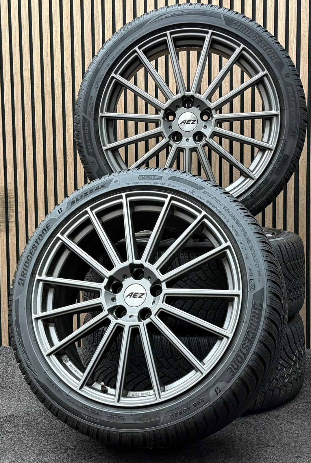 20 inch AEZ Steam - Terramar Tiguan 5x112 ET36 Bridgestone, Ophalen, 255 mm, ., Banden en Velgen
