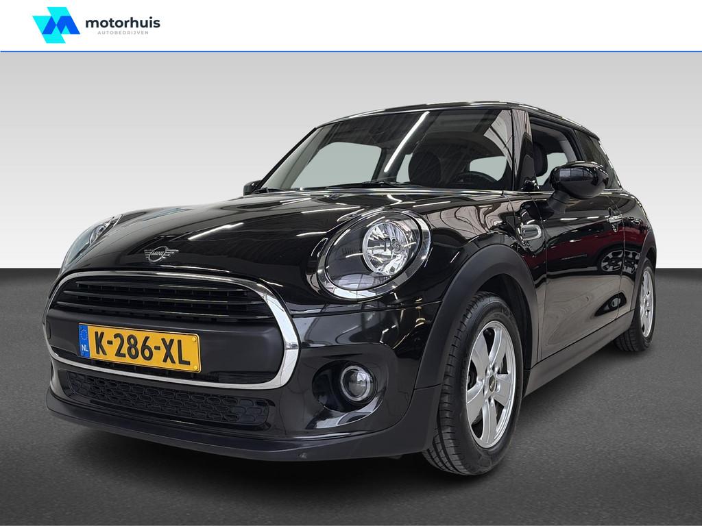 MINI 3-Deurs Mini (f56) 1.5 ONE FIRST 75PK NAVI SPORTSEATS N, Auto's, Voorwielaandrijving, Gebruikt, 4 stoelen, Origineel Nederlands