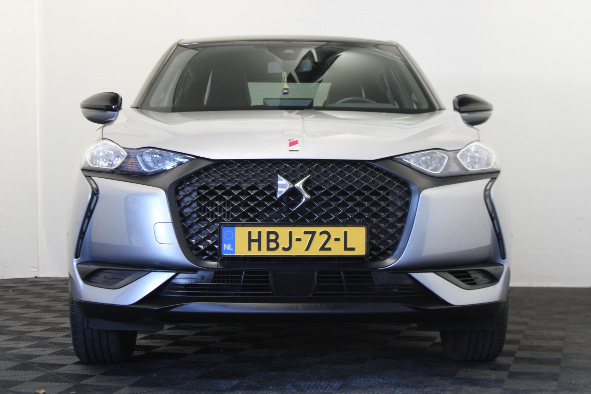 DS DS 3 Crossback 1.2 PureTech Performance Line+ |Stoelverwa, Gebruikt, 1199 cc, Alcantara, 3 cilinders