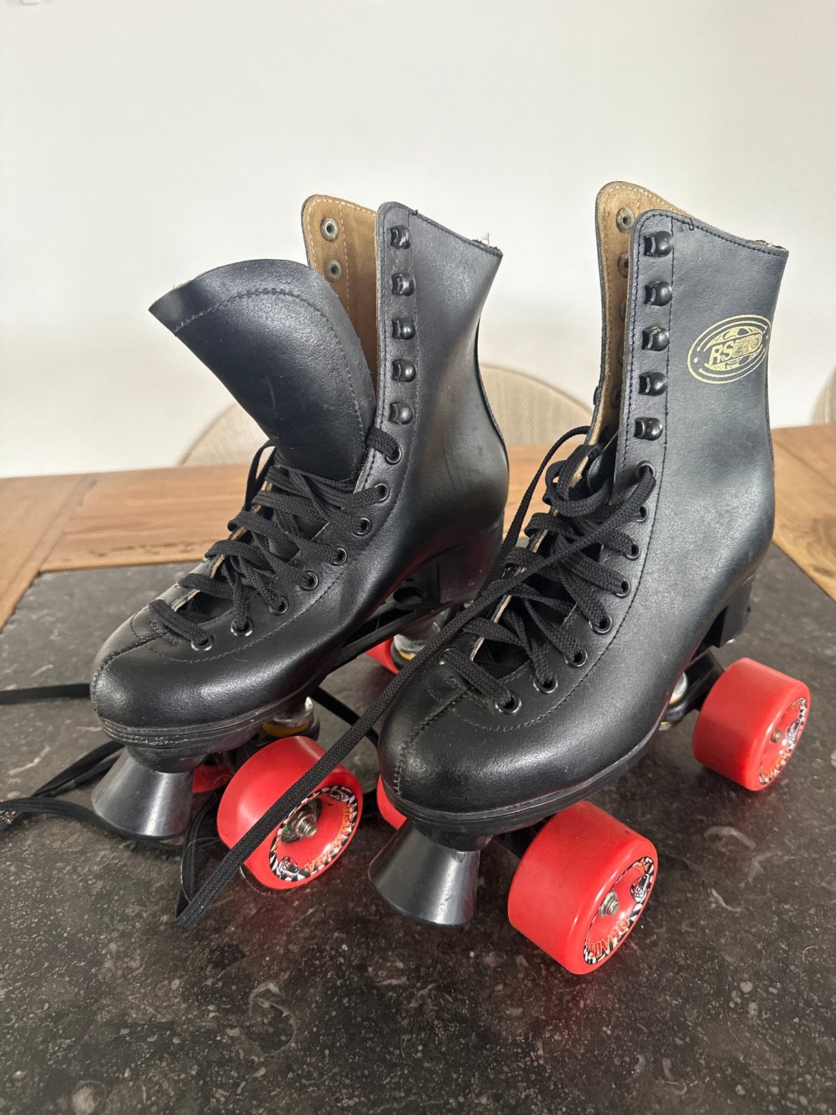 Zwarte RSPO Roller Skates - Maat 37, Sport en Fitness, Skeelers, Ophalen, Gebruikt, Overige typen, Overige merken