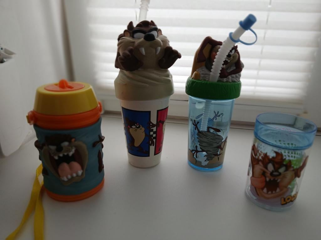Diverse Looney Tunes drinkflessen/bekers, Ophalen of Verzenden, Looney Tunes, Nieuw, Gebruiksvoorwerp