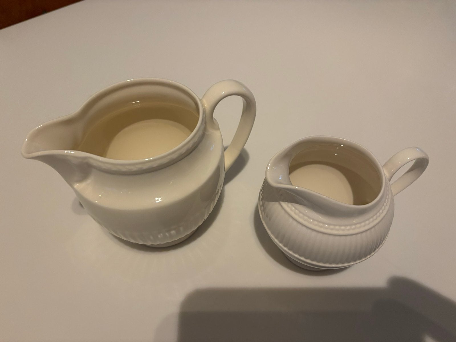 Wedgwood Windsor Melkkannen - Groot en Klein, Ophalen, Kan, Klassiek, Zo goed als nieuw