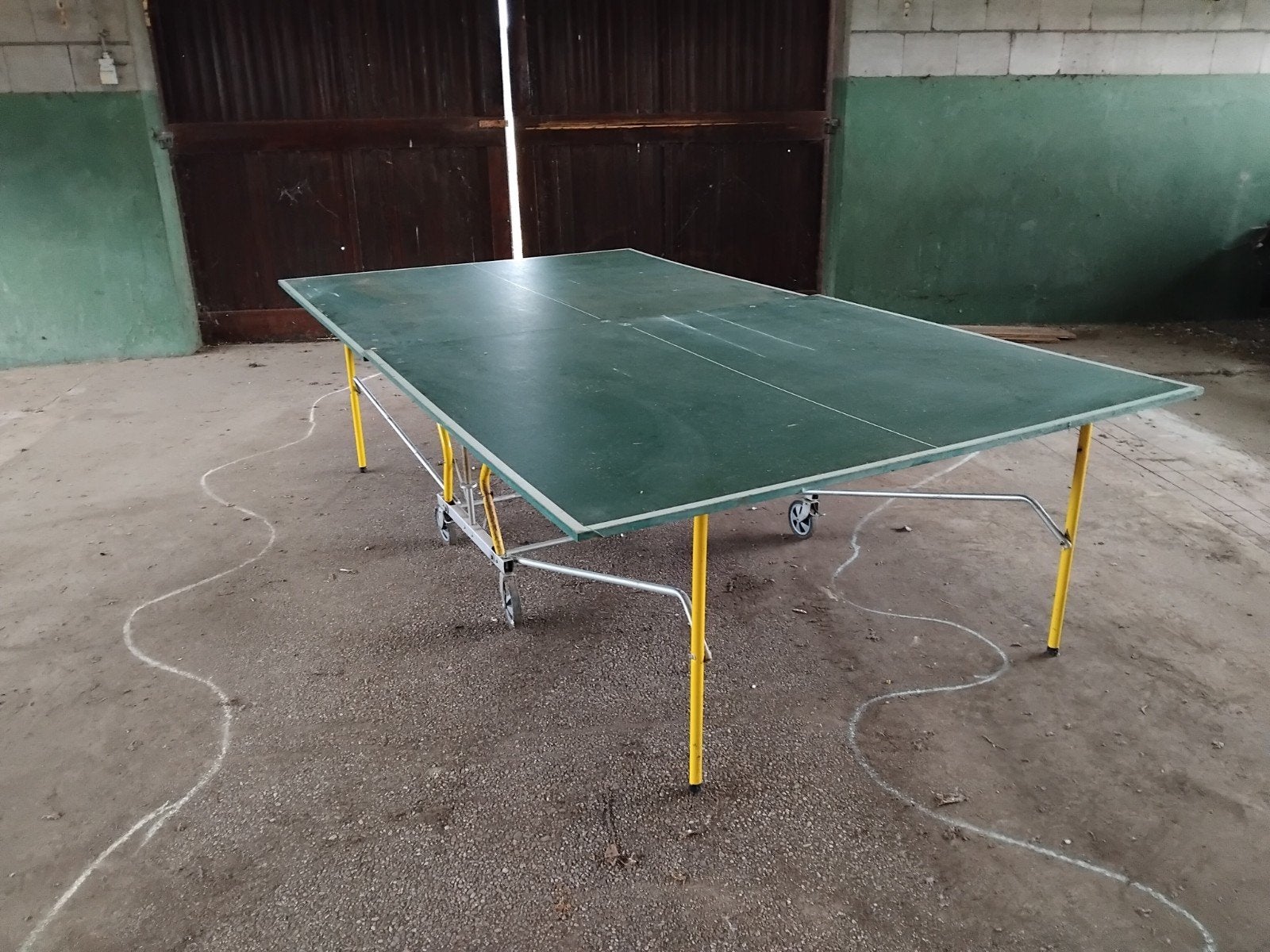 gratis tafeltennistafel  opknapper - Inklapbaar & Verrijdbaa, Sport en Fitness, Ophalen, Gebruikt, Tafel Indoor, Inklapbaar