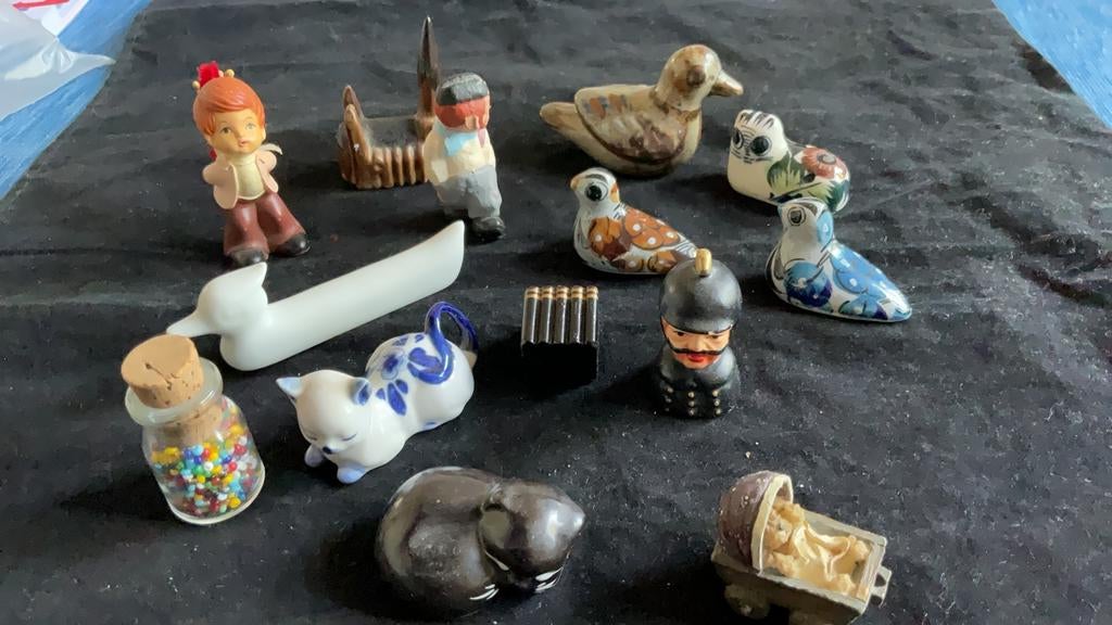 Miniaturen voor letterbak 14 st s.te koop + 2 gratis.Ophalen, Verzamelen, Ophalen, Zo goed als nieuw, Overige typen