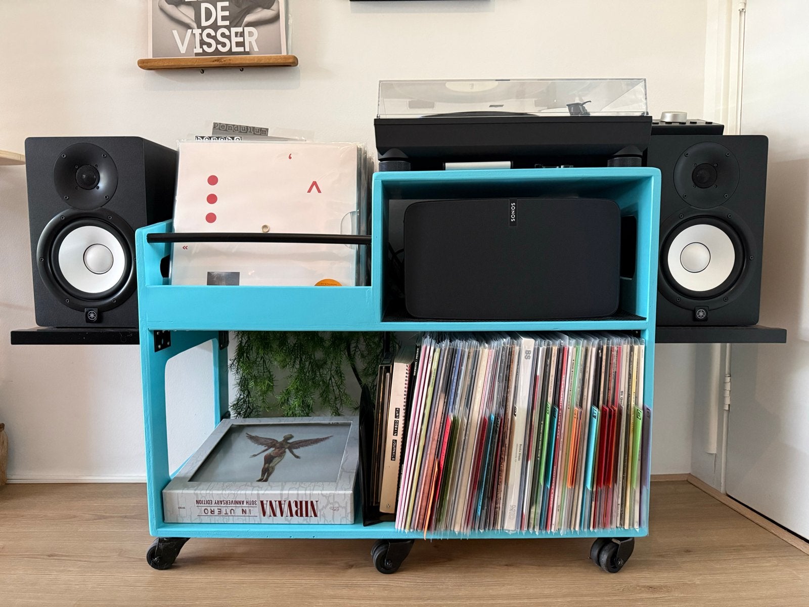 Meubel voor platen en apparatuur - Turquoise, Huis en Inrichting, Ophalen, Hout, Gebruikt, Blauw