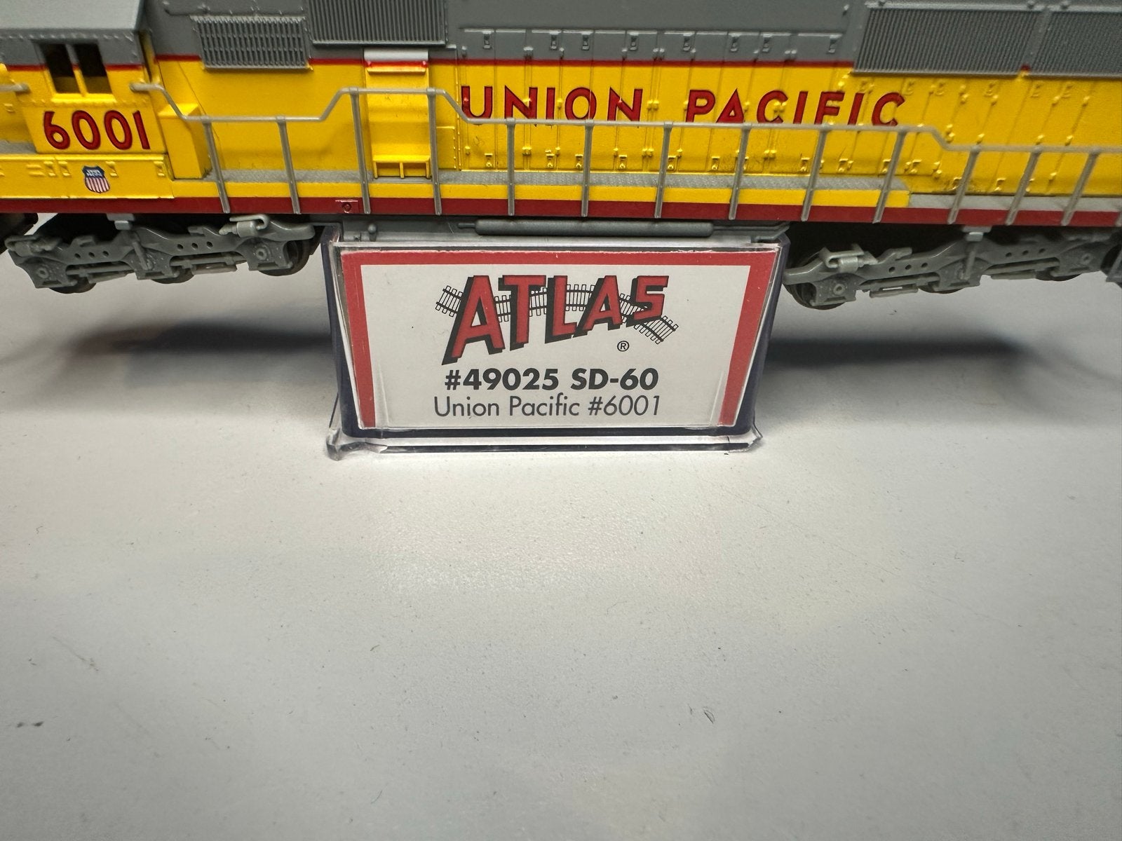 Atlas #49025 SD-60 Union Pacific #6001 Locomotief, Overige merken, Nieuw, Ophalen of Verzenden, Analoog