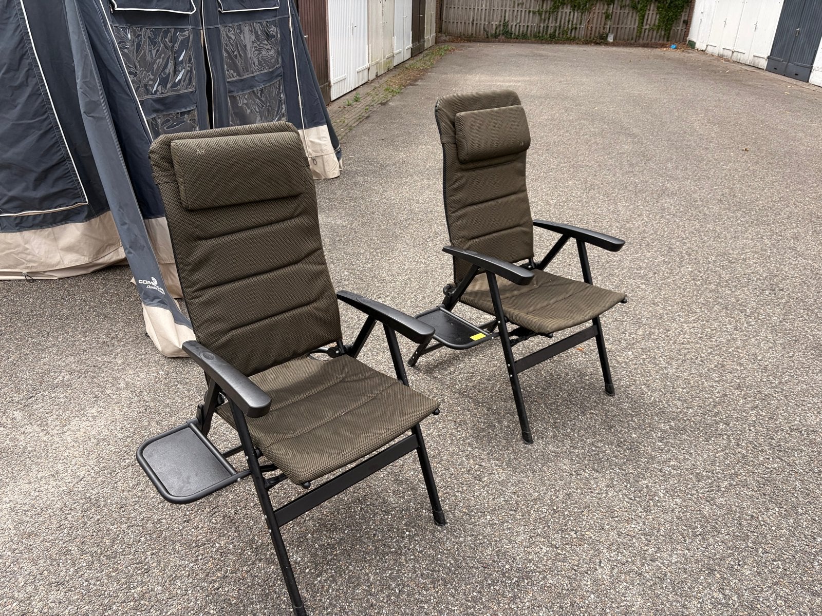 ANWB Campingstoel met zijtafel - Comfortabel en praktisch, Ophalen, Gebruikt, Campingstoel