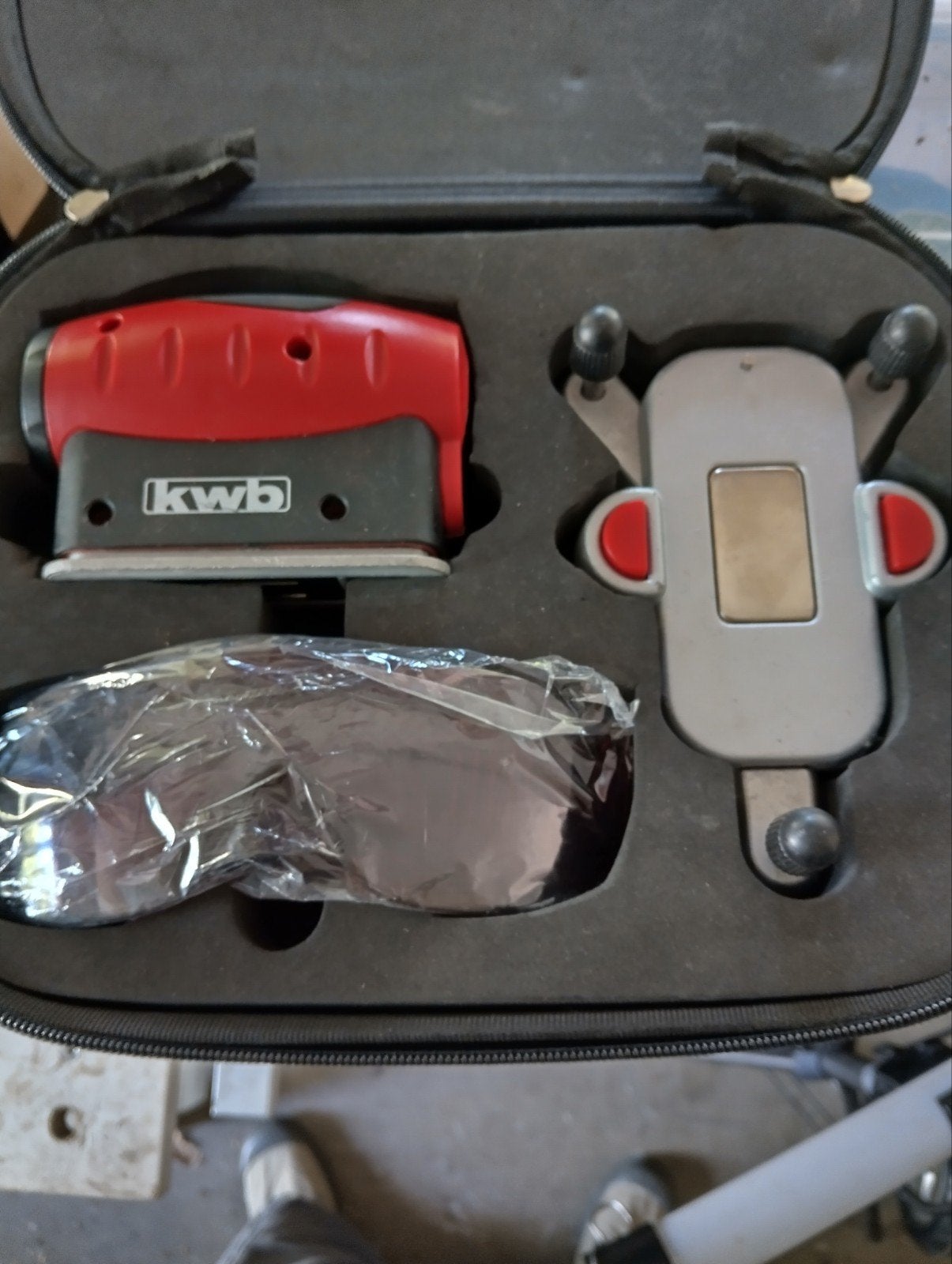 KWB Laser Afstandsmeter met Accessoires, Doe-het-zelf en Verbouw, Ophalen of Verzenden