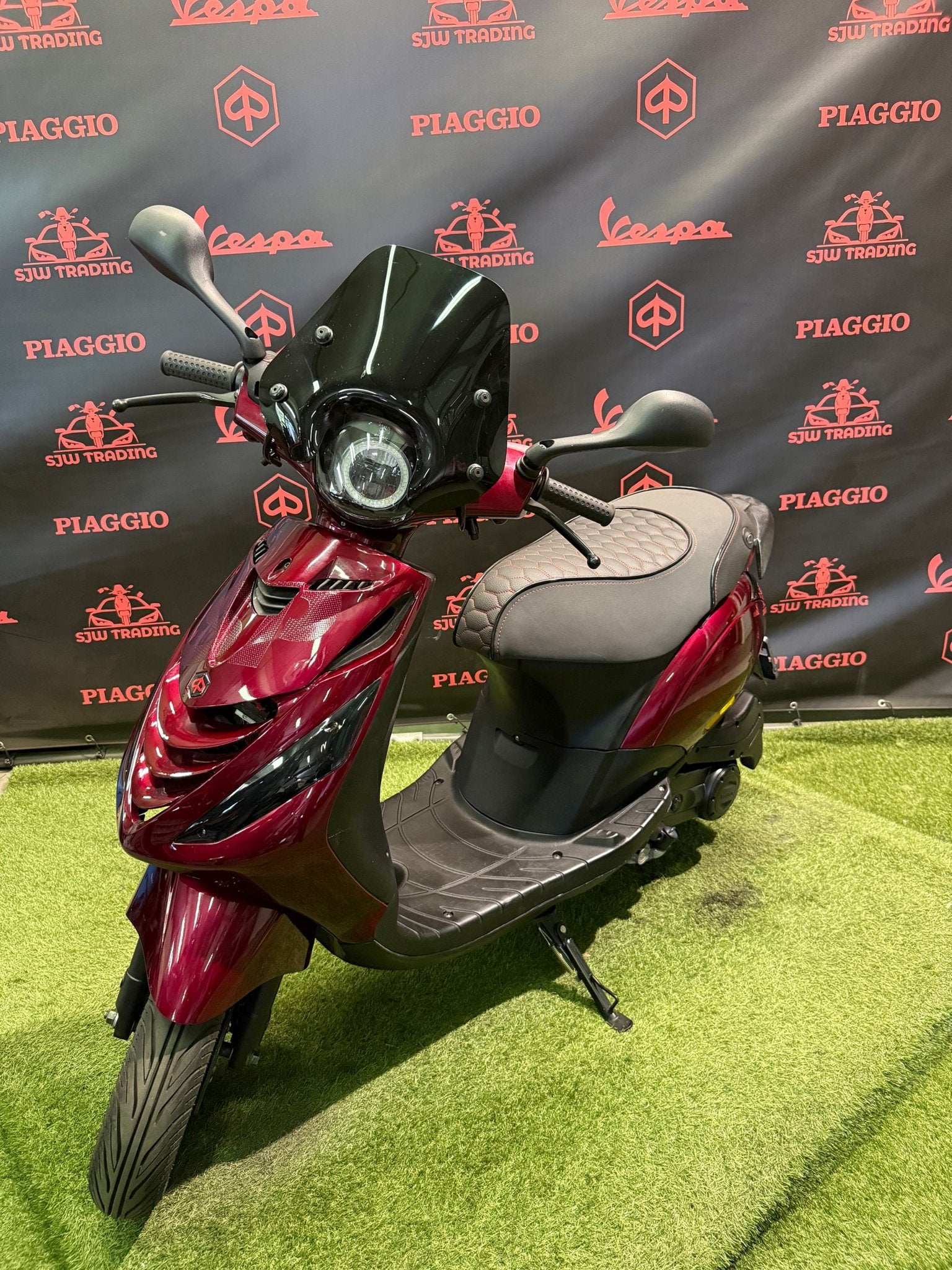 Piaggio Zip 2020 / 80cc Malossi / RS Zadel / Angel Eye Led, Fietsen en Brommers, Scooters | Piaggio, Ophalen of Verzenden, Maximaal 45 km/u