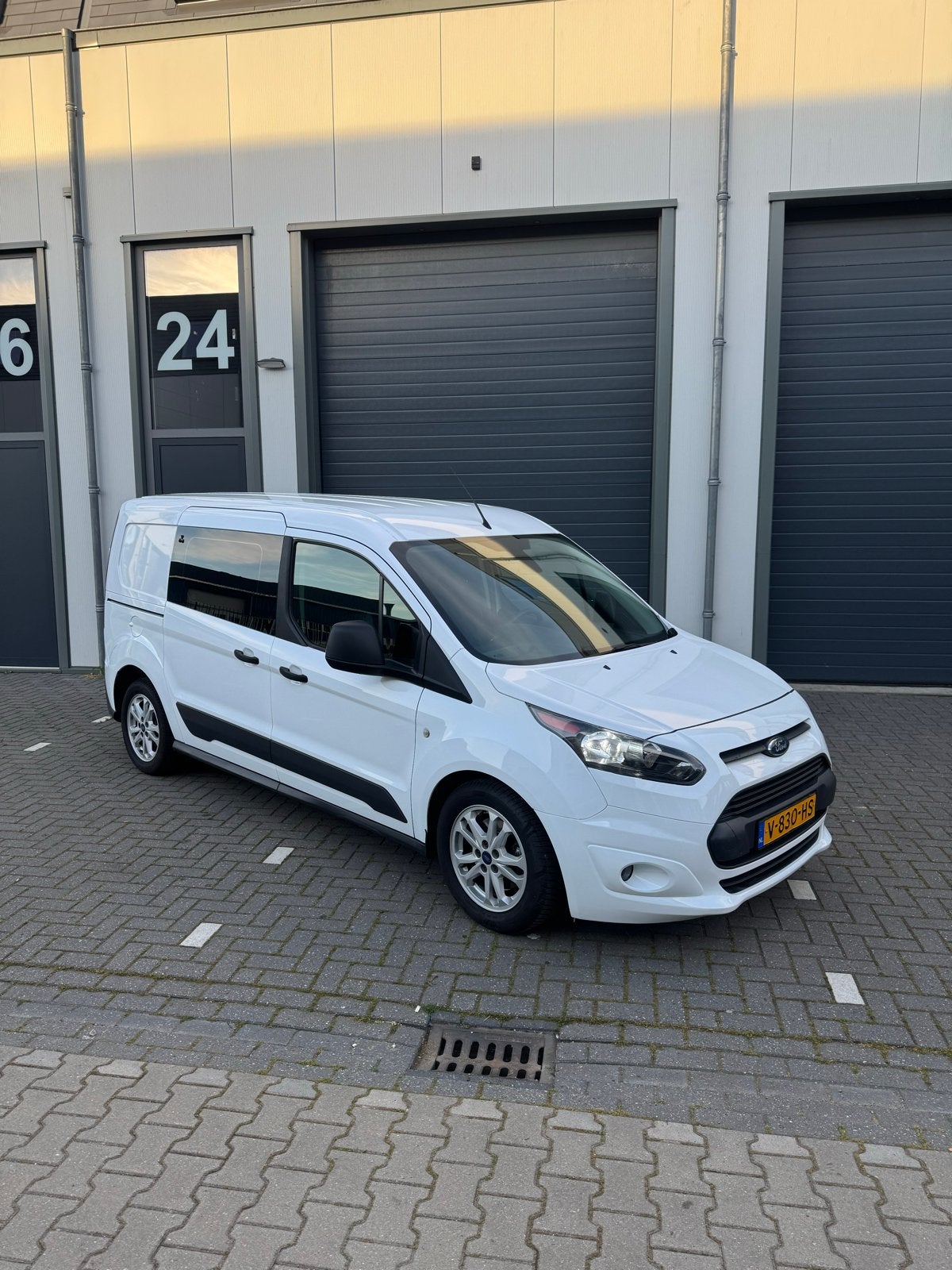 Ford Transit Connect L2 Aut. EU6 | NAP | Cam, Stof, 4 cilinders, 100 pk, Wit