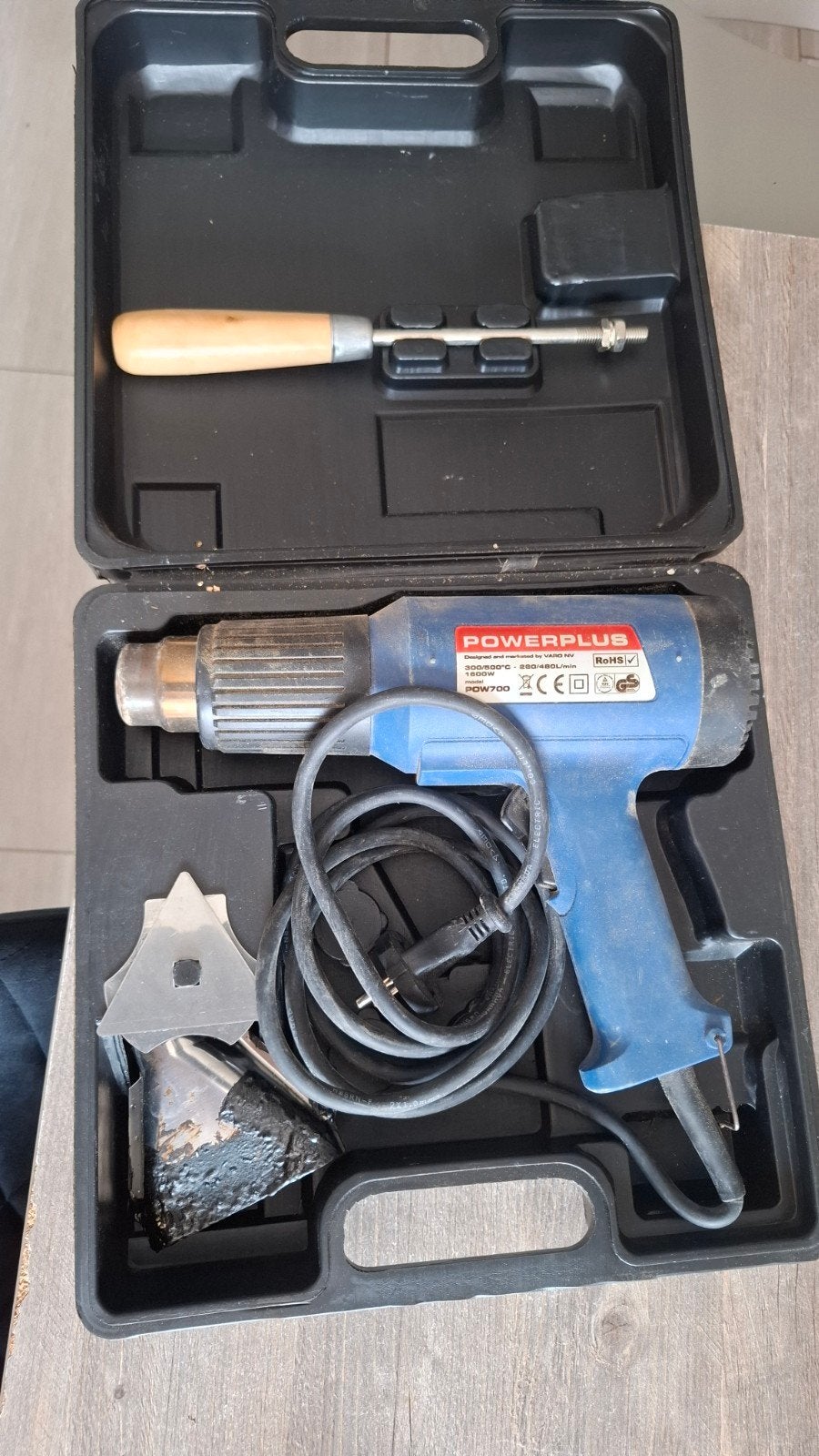 Powerplus heteluchtpistool POW700 met accessoires, Ophalen of Verzenden, Zo goed als nieuw, Overige typen, Overige merken