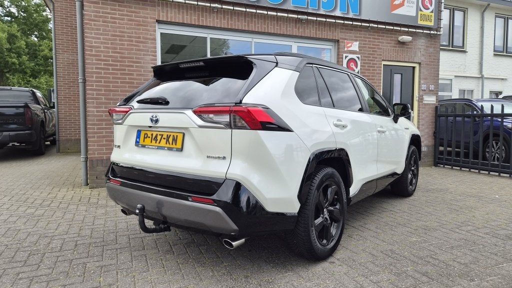 Toyota RAV4 2.5 Hybrid Bi-Tone, Trekhaak Bearlock, Stuurwiel, Automatische klimaatregeling, Gebruikt, 4 cilinders, 2487 cc