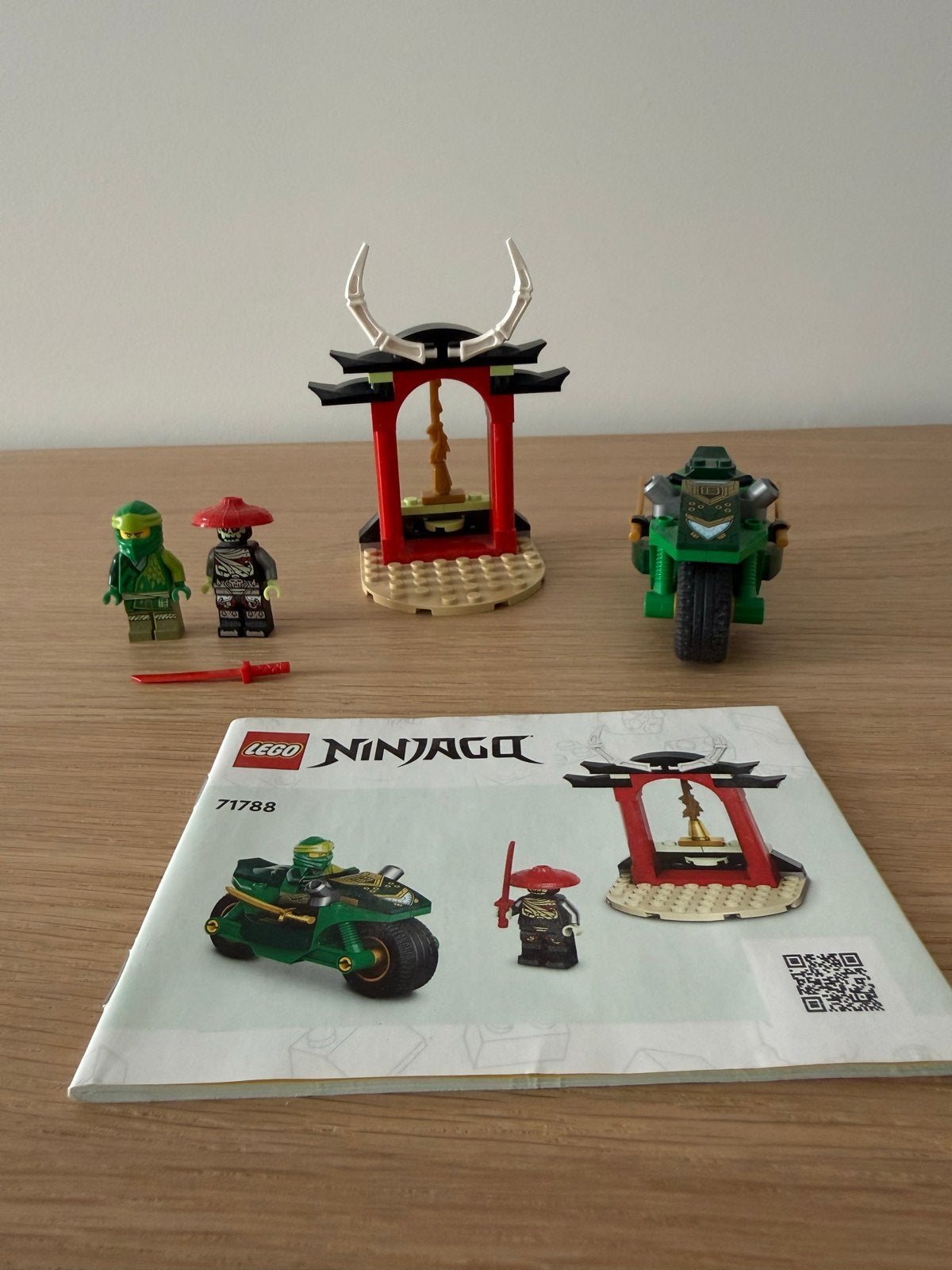 Lego Ninjago 71788 Lloyd's Ninjamotor - 100% compleet, Lego, Ophalen of Verzenden, Zo goed als nieuw, Compleet