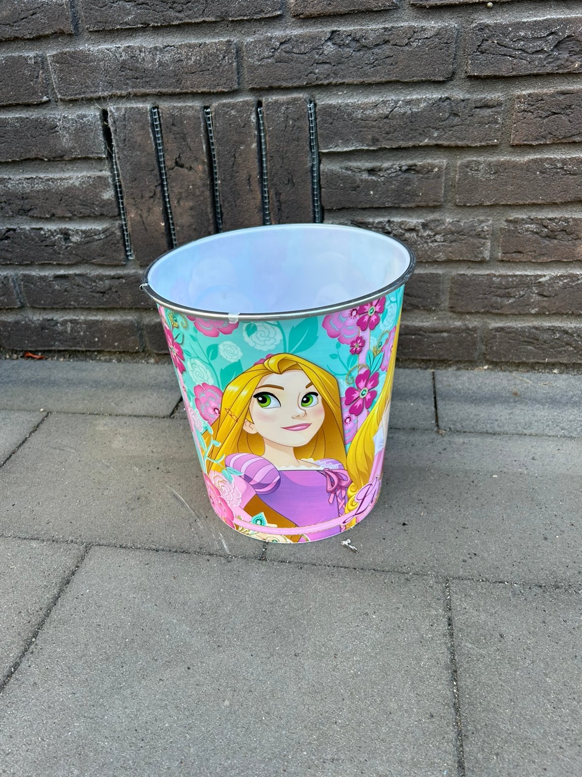 Gratis; Prinsessen prullenbak, Minder dan 10 liter, Ophalen, Zo goed als nieuw, Kunststof