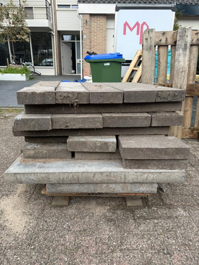 Opsluiting recht, Tuin en Terras, Tegels en Klinkers, Ophalen, Zo goed als nieuw, Beton