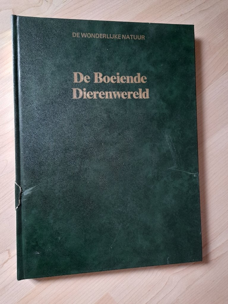 DE BOEIENDE DIERENWERELD Serie DE WONDERLIJKE NATUUR, Boeken, Ophalen of Verzenden, Gelezen
