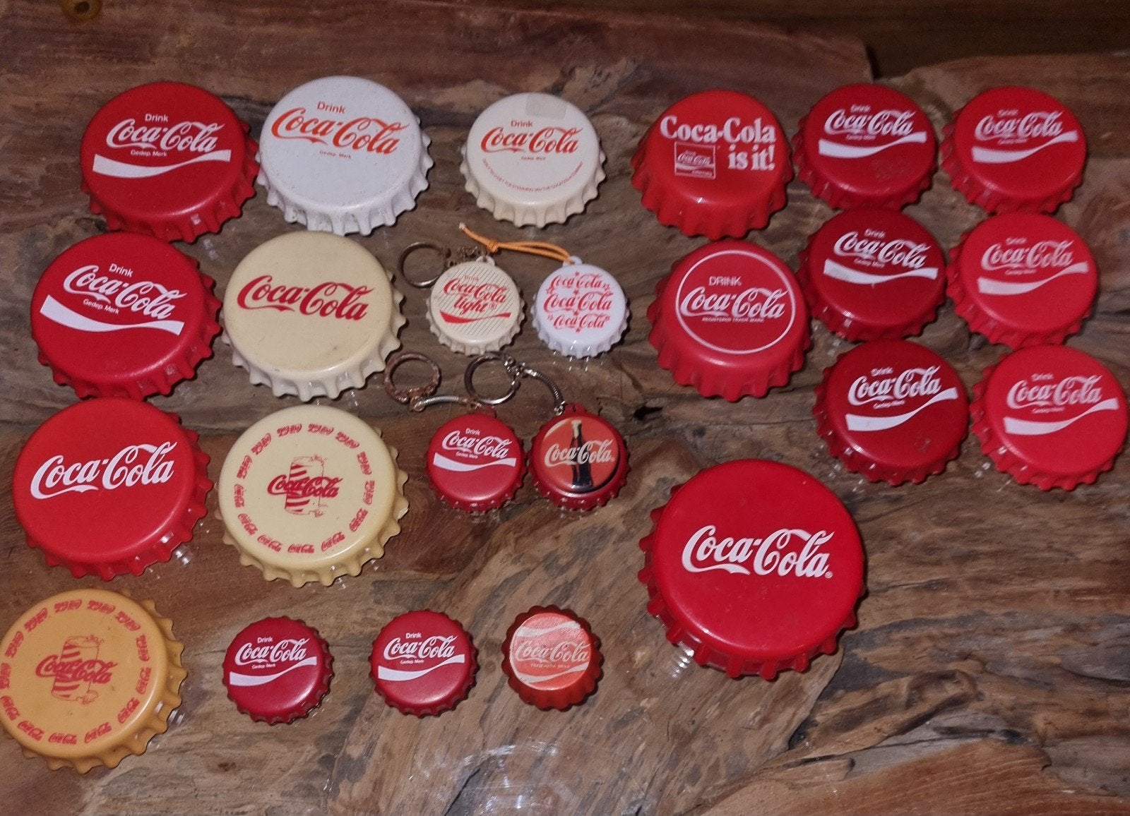 Partij Coca Cola openers en verzamelitems in koker, Ophalen of Verzenden, Gebruikt, Gebruiksvoorwerp