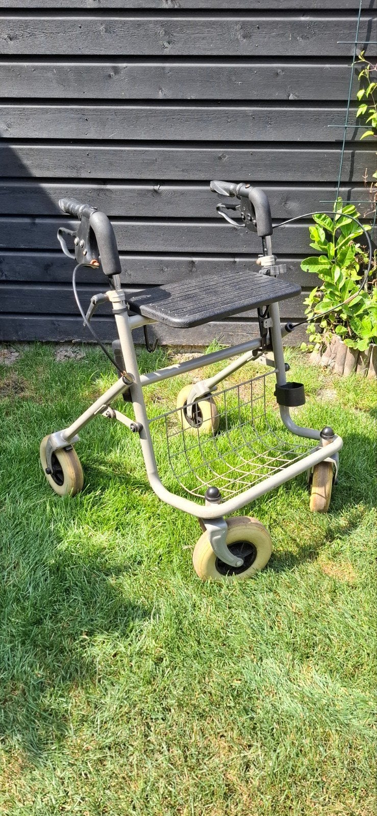 Rollator, Ophalen, Gebruikt
