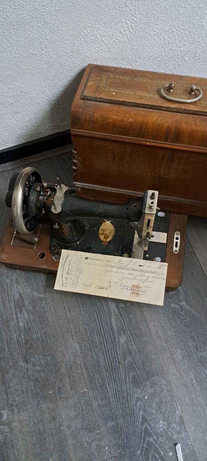 Antieke Naaimachine met Certificaat - Decoratief Stuk, Ophalen