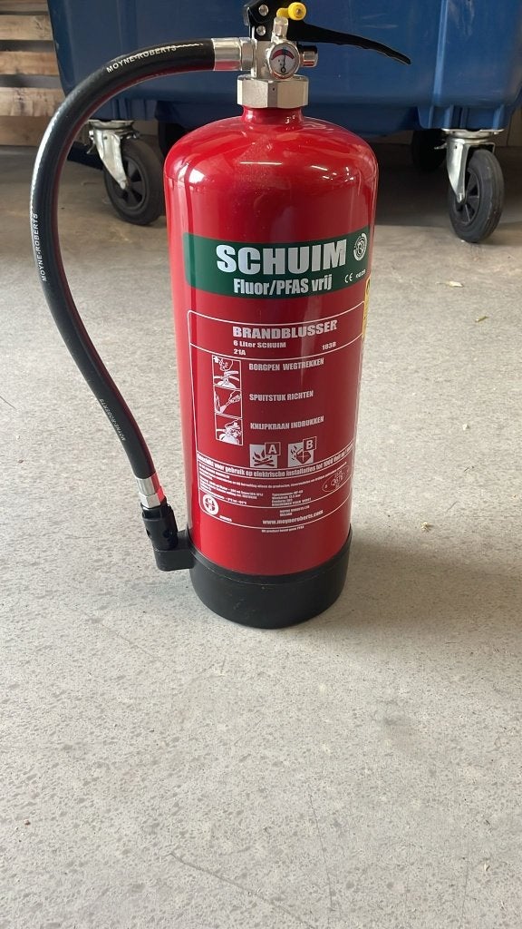 6st. Schuimblussers 6 liter MF-60, Ophalen, Zo goed als nieuw, Brandblusser