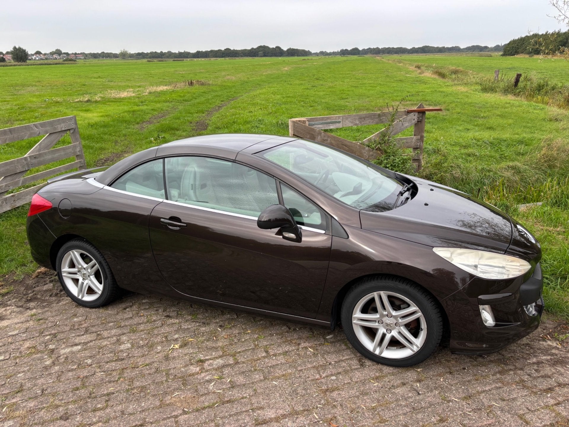 Foto 18 van Peugeot 308 1.6 THP Allure, Lage KM Stand