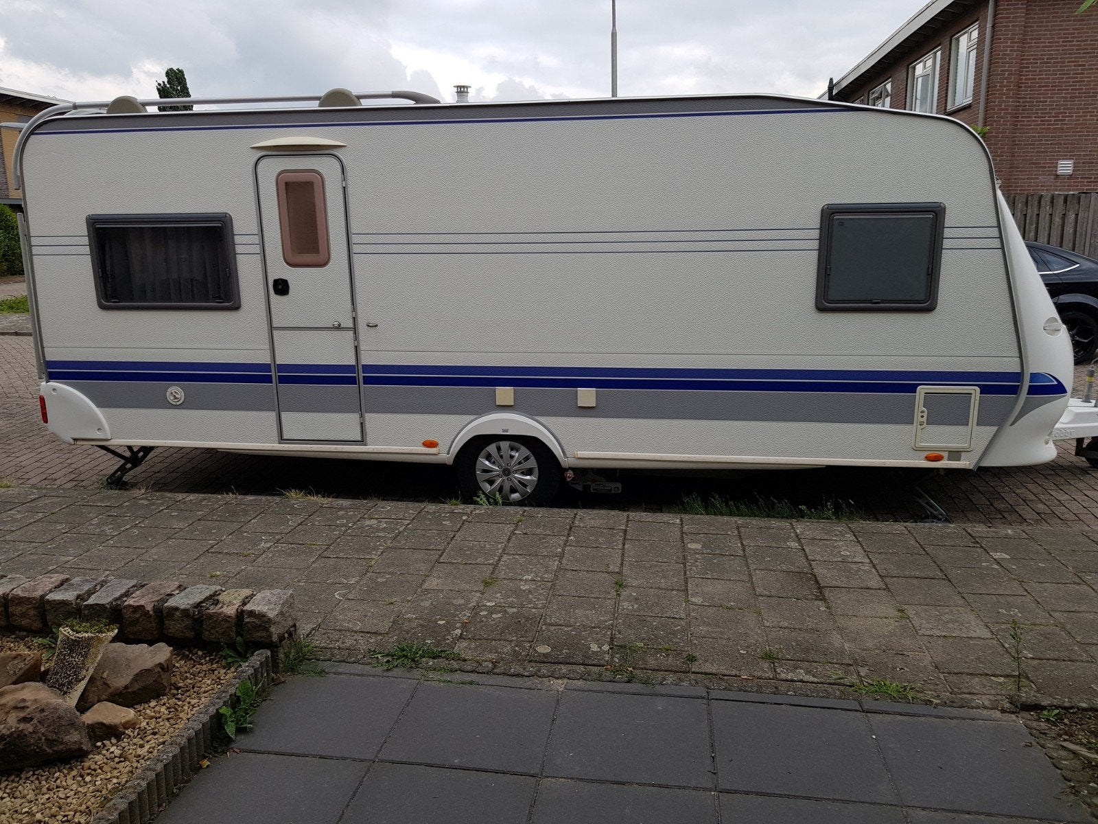 hobby 24 560 7 tot 8 meter lang, Caravans en Kamperen, Caravans, Rondzit, Hobby, Frans bed, 7 tot 8 meter