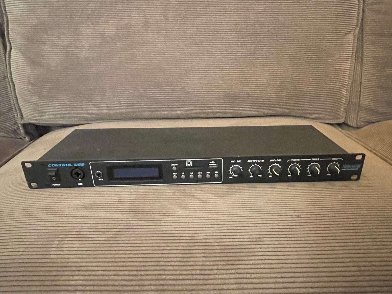 Newhank Control USB Mediaspeler met Preamp, Ophalen of Verzenden, Gebruikt, USB 2, Zonder harde schijf