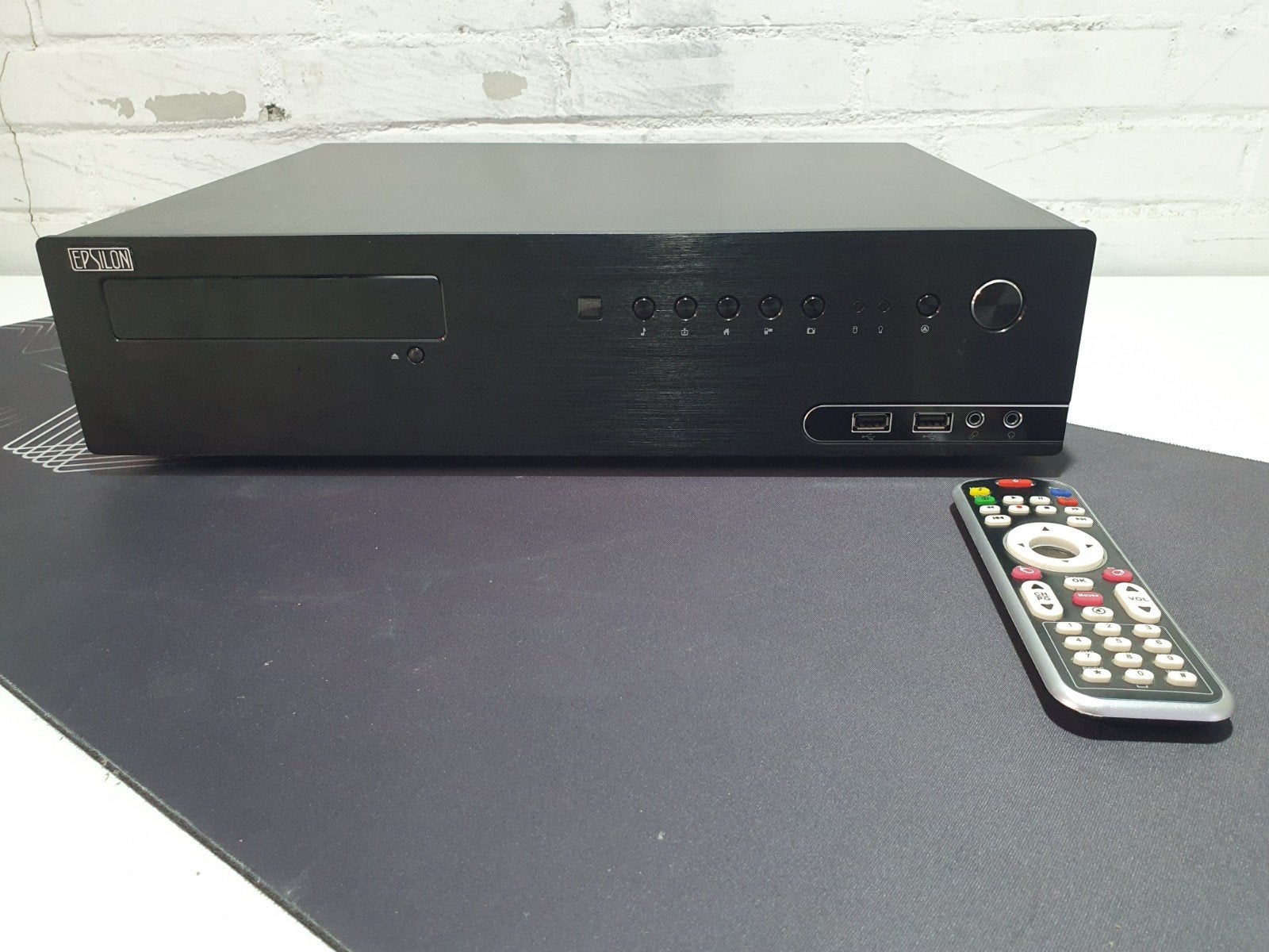 Epsilon HTPC behuizing + ASUS E45M1-M PRO – geen PSU/DVD, Ophalen of Verzenden, ., ., .