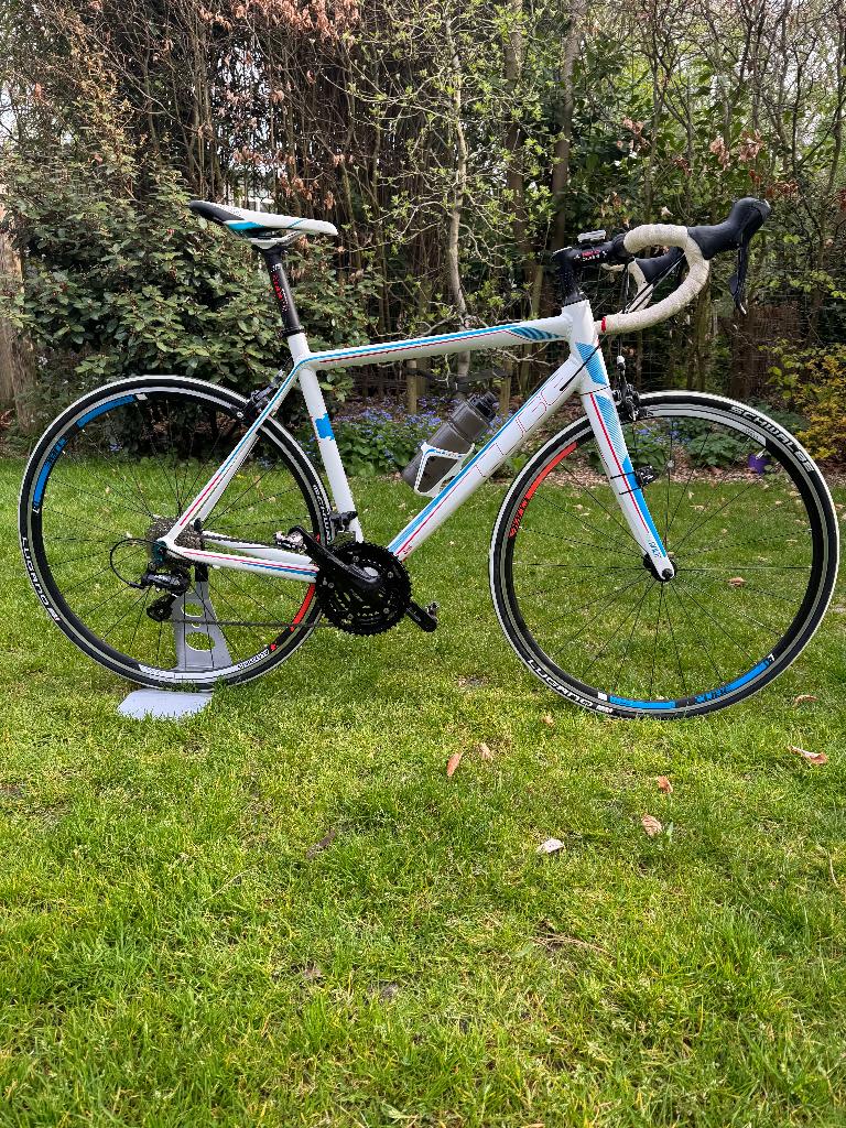 Racefiets Cube Axial dames, vrijwel niet gebruikt, 28 inch, Zo goed als nieuw, Schijfrem, Ophalen