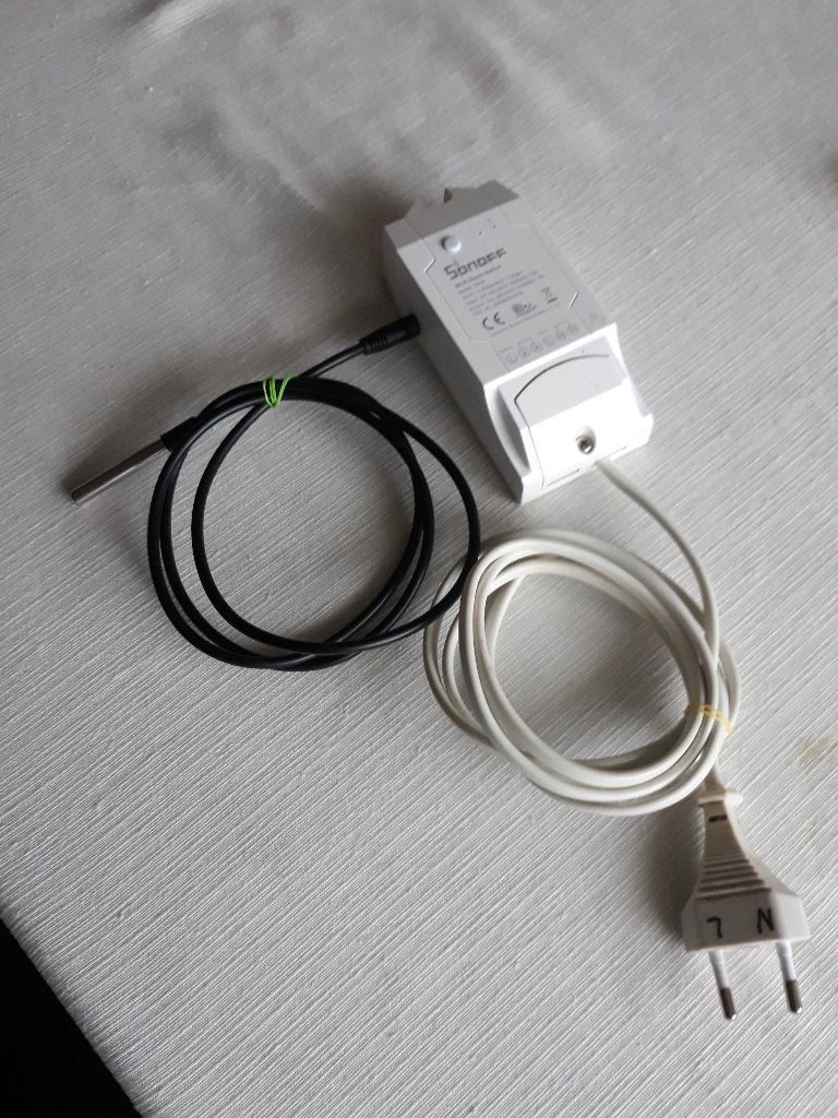 Sonoff TH16 Wi-Fi Smart Switch + temperatuursensor DS18B20, Ophalen of Verzenden, Zo goed als nieuw, Overige merken, Schakelaar
