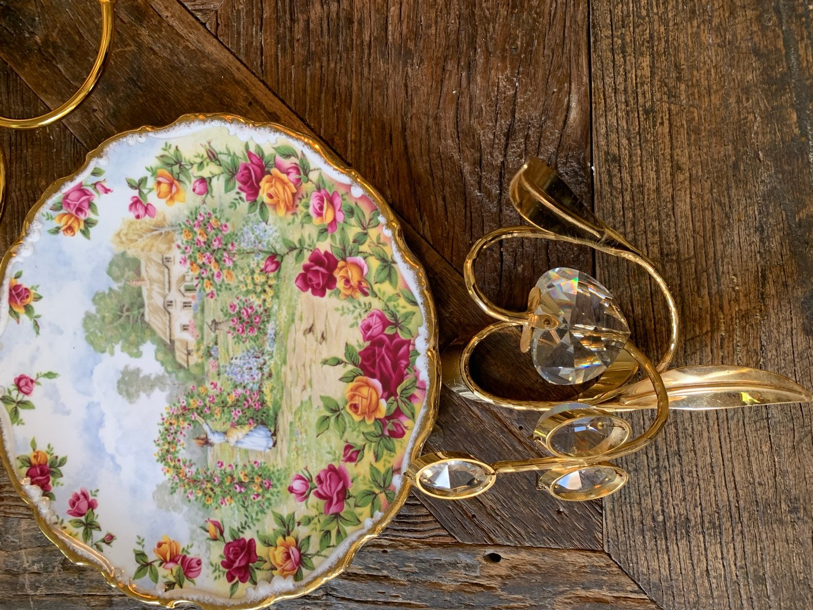 Royal Albert Old Country Roses decoratieve schotel met stand, Ophalen of Verzenden