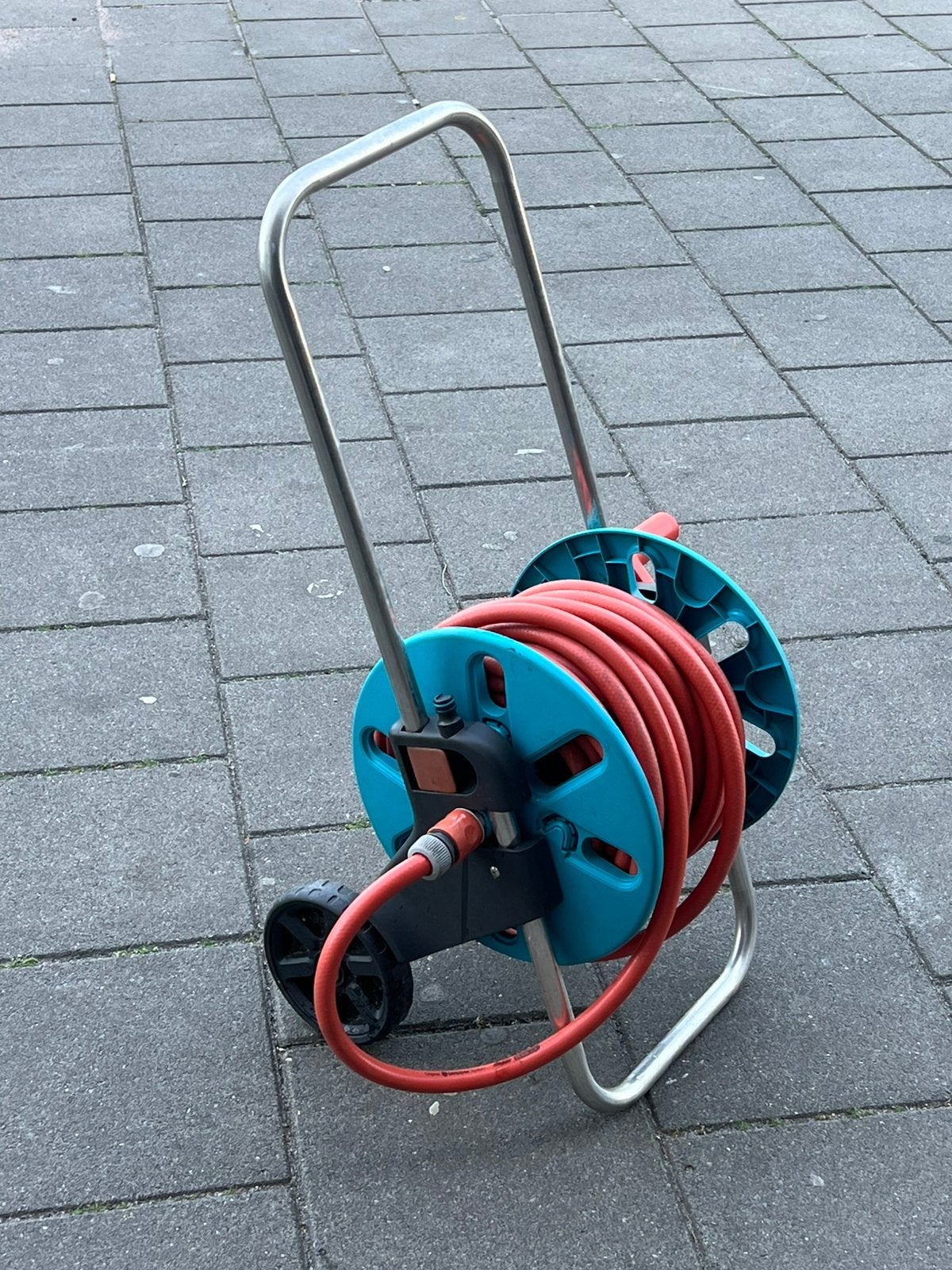 Gardena Tuinslanghaspel met slang - Zo goed als nieuw, Ophalen of Verzenden, Zo goed als nieuw, Tuinslanghaspel